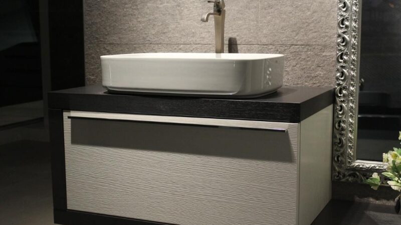 Baterie łazienkowe w stylu retro – inspiracje