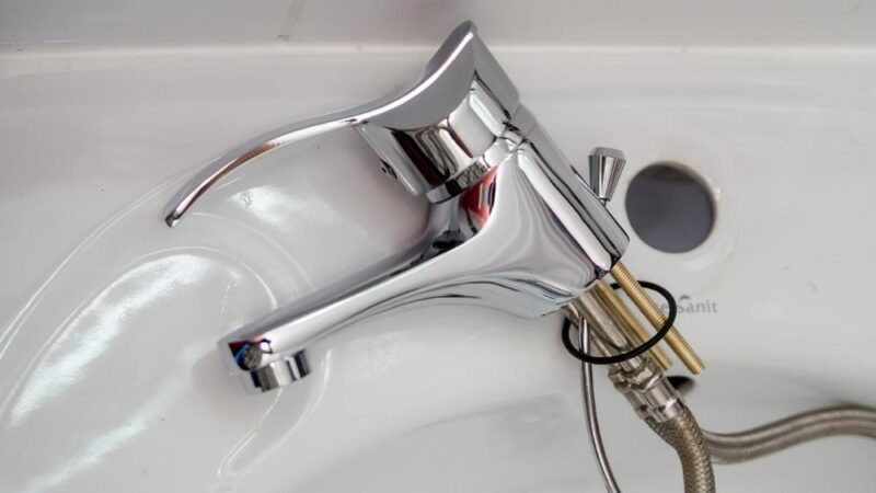 Jak wybrać baterię prysznicową do nowoczesnej łazienki?