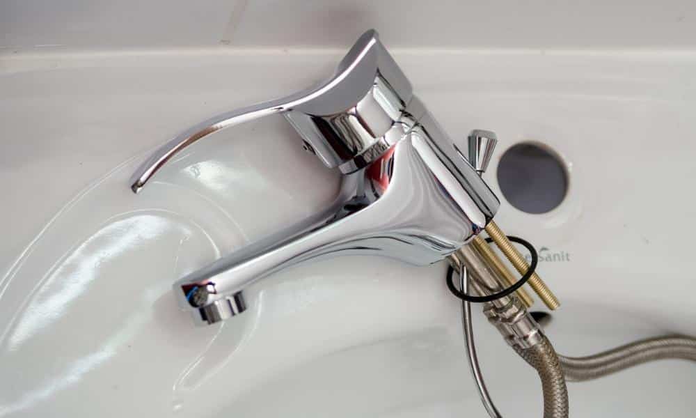 Jak wybrać baterię prysznicową do nowoczesnej łazienki?